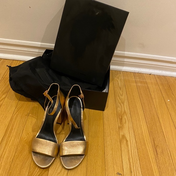 Shoes - Picture 1 of 5